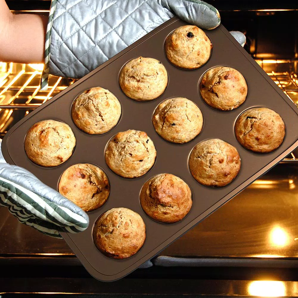 NutriChef 2-Piece Deluxe Non-Stick Steel Muffin and Cookie Baking Sheet Set, Gold