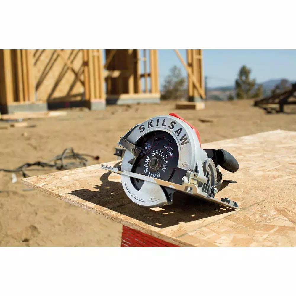 SKILSAW 15 Amp 7-1/4 in. Corded Lightweight Sidewinder Circular Saw