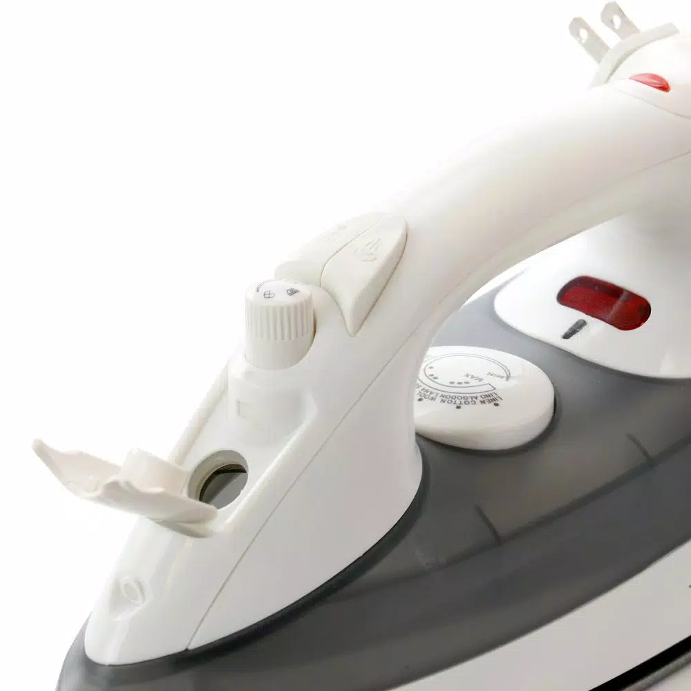 Impress 1200W Professional Steam Iron with Self-Cleaning and Retractable Cord