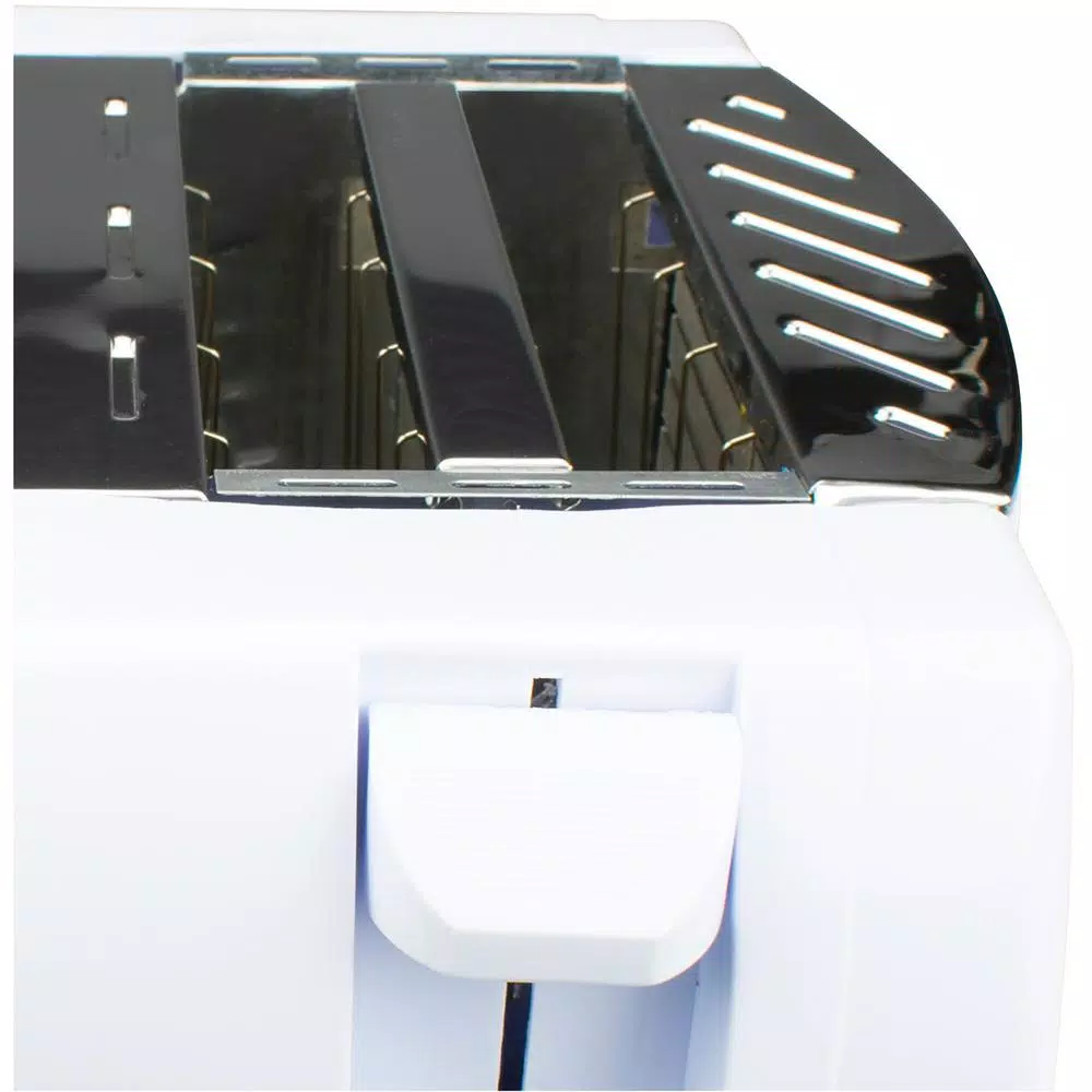Brentwood Appliances TS-265 4-Slice White Toaster with Cool-Touch Exterior