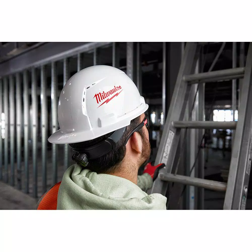 Milwaukee BOLT White Type 1 Class C Vented Hard Hat with Performance Tinted Safety Glasses Set