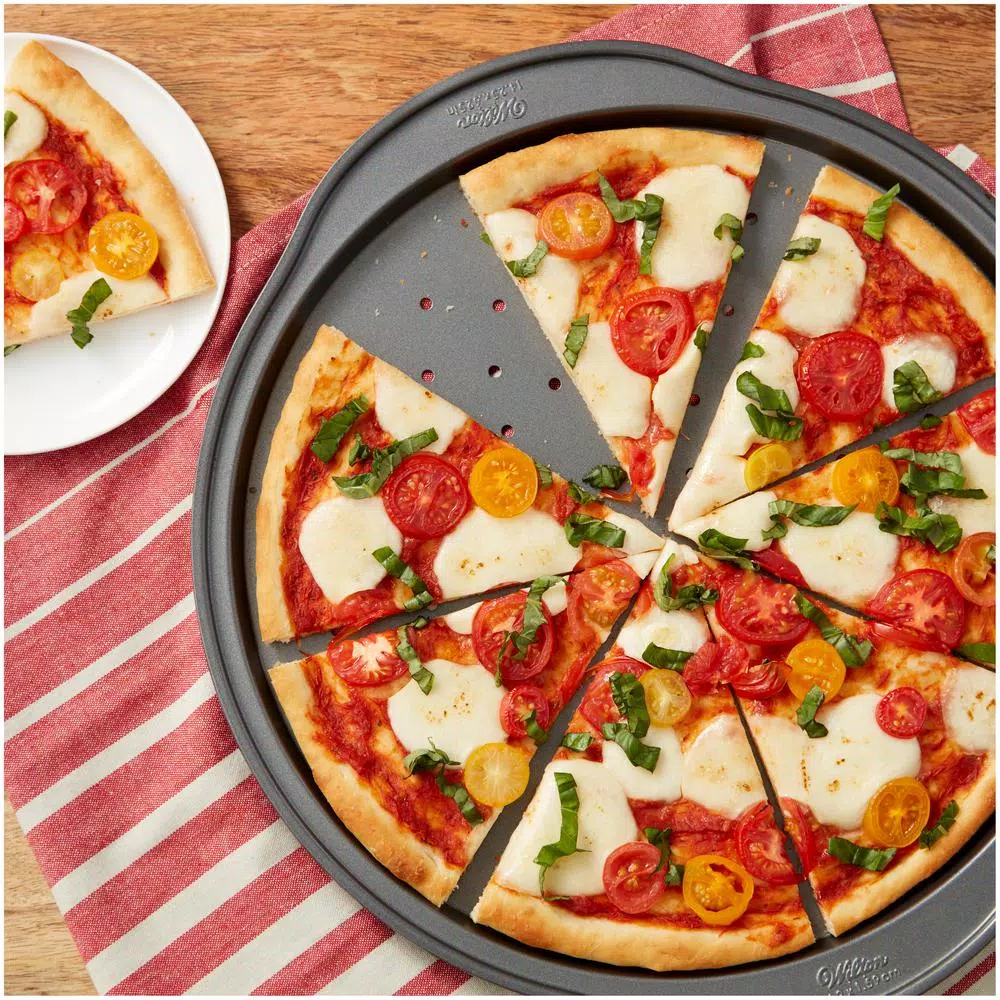 Wilton Perfect Results 14 in. Non-Stick Perforated Pizza Crisper Pan, Set of 2