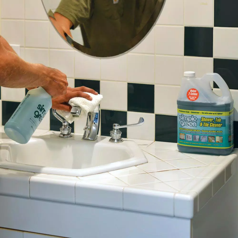 Simple Green Professional Grade Shower, Tub and Tile Cleaner, 1 Gallon