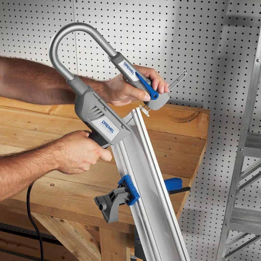 Dremel Moto-Saw MS20 0.6 Amp Corded Scroll Saw and Electric Coping Saw