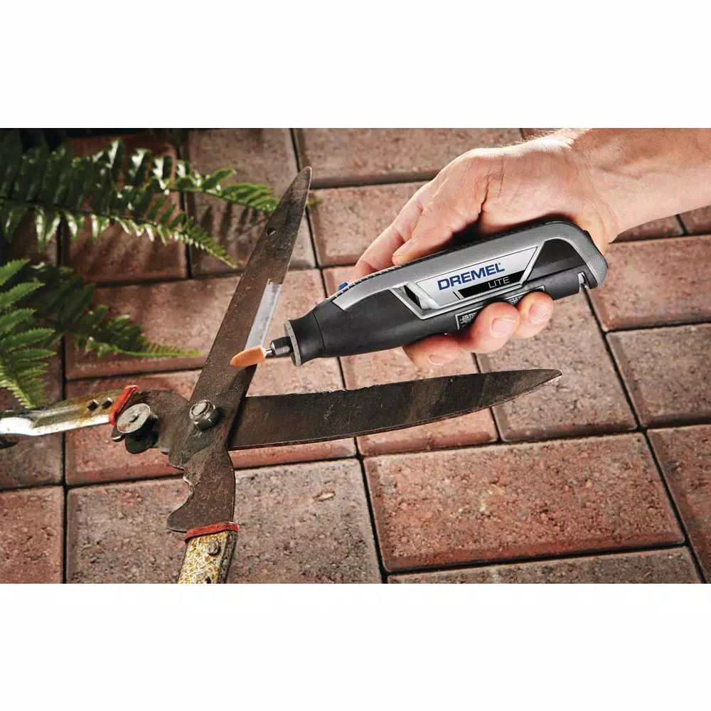 Dremel Lite 7760 4V Cordless Rotary Tool Kit with 10 Accessories