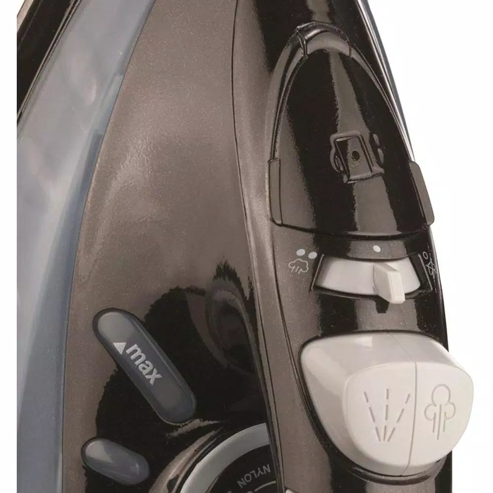 Brentwood Appliances MPI-62 Full-Size Nonstick Steam Iron, 1200W, Black