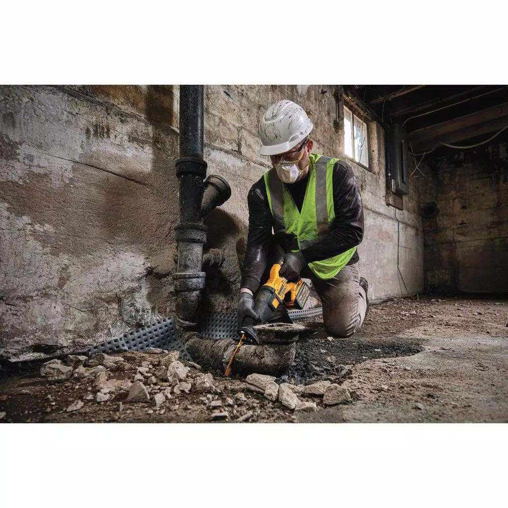 DEWALT FLEXVOLT 60V MAX Cordless Brushless Reciprocating Saw & 6-1/2 in. Circular Saw Combo Kit with (2) 9.0 Ah Batteries
