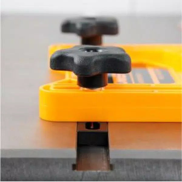 POWERTEC Dual Universal Featherboards for Table Saws, Band Saws, and Router Tables (2-Pack)