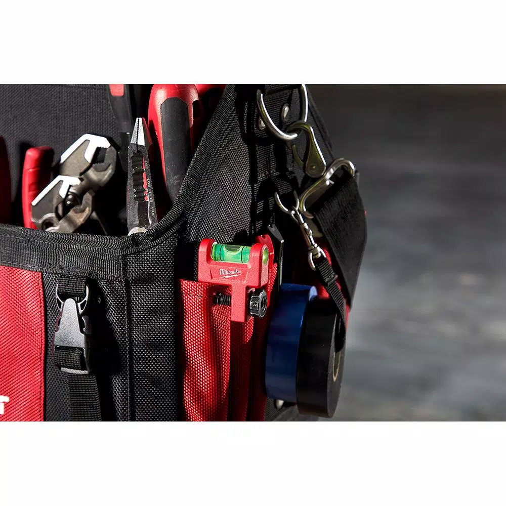 Milwaukee 2 in. Pipe Lock Level, Torpedo Conduit Level with 270° Vial Visibility