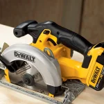 DEWALT 20V MAX Cordless 6-1/2 in. Circular Saw Kit with 3.0 Ah Battery and Charger thumbnail 14