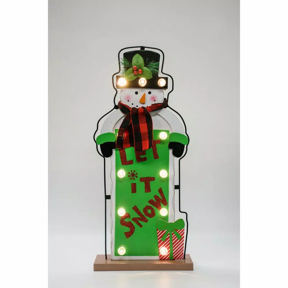 Fraser Hill Farm 24 in. Artificial Christmas Wreath Decor Set with Train, Sleigh, and LED Shelf Sitters