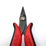 Hakko CHP PN-2001 Pointed Nose Pliers with Serrated Jaws thumbnail 3