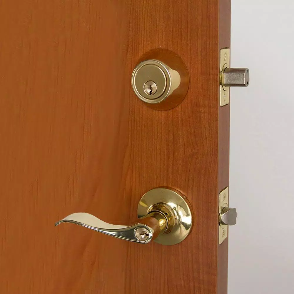 Design House Stratford Polished Brass Entry Door Lever and Single Cylinder Deadbolt Combo