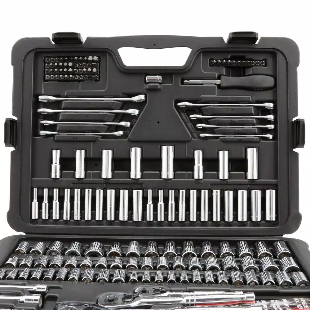 Stanley 201-Piece SAE & Metric Mechanics Tool Set with Carry Case