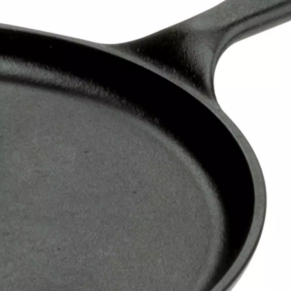 Lodge 10.5 in. Round Cast Iron Griddle Pan, Black