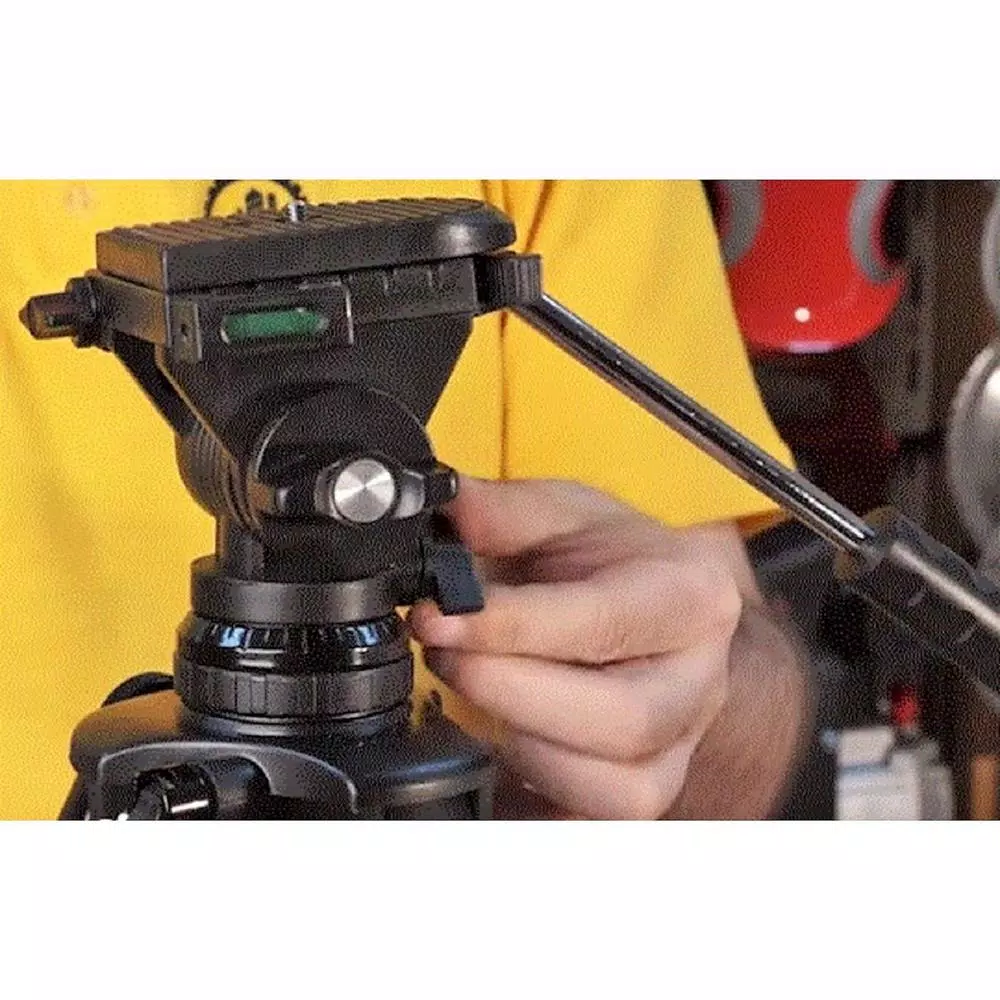 Leica TRI100 Aluminum Tripod with Tilting Head for Lino Lasers and Surveying Instruments