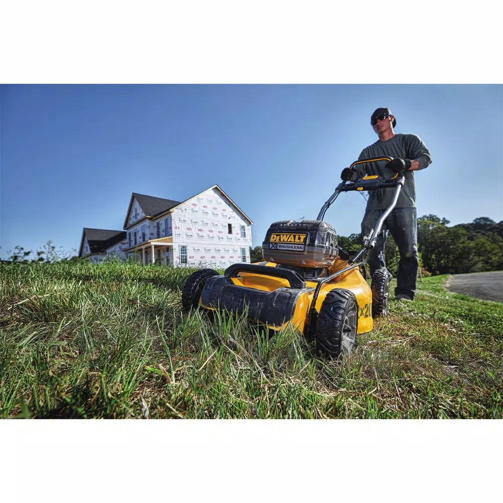 DEWALT 20 in. 20V MAX Cordless Walk Behind Push Lawn Mower with (2) 5.0 Ah Batteries and Charger