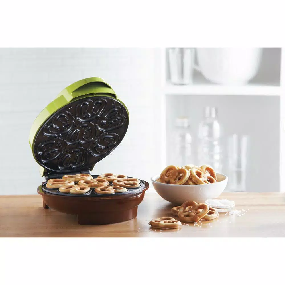 Brentwood Appliances Brentwood Appliance TS-251 Mini Electric Pretzel Maker, 750W, Nonstick, Green