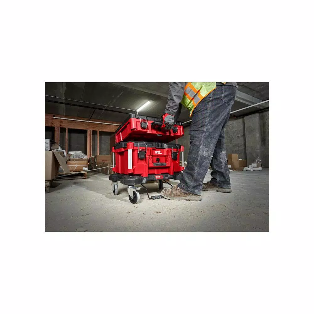 Milwaukee M18 PACKOUT Radio/Speaker with Built-In Charger and PACKOUT Dolly Utility Cart Bundle