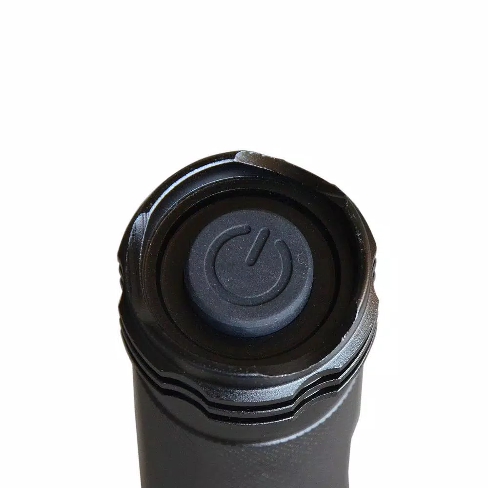 Ultra Performance 2000 Lumens Cree LED Aluminum Flashlight