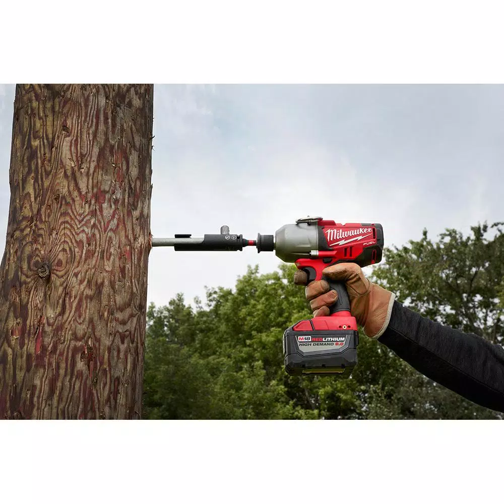 Milwaukee SHOCKWAVE Lineman's Pole Step Socket with 7/16" to 1/2" Impact Adapter