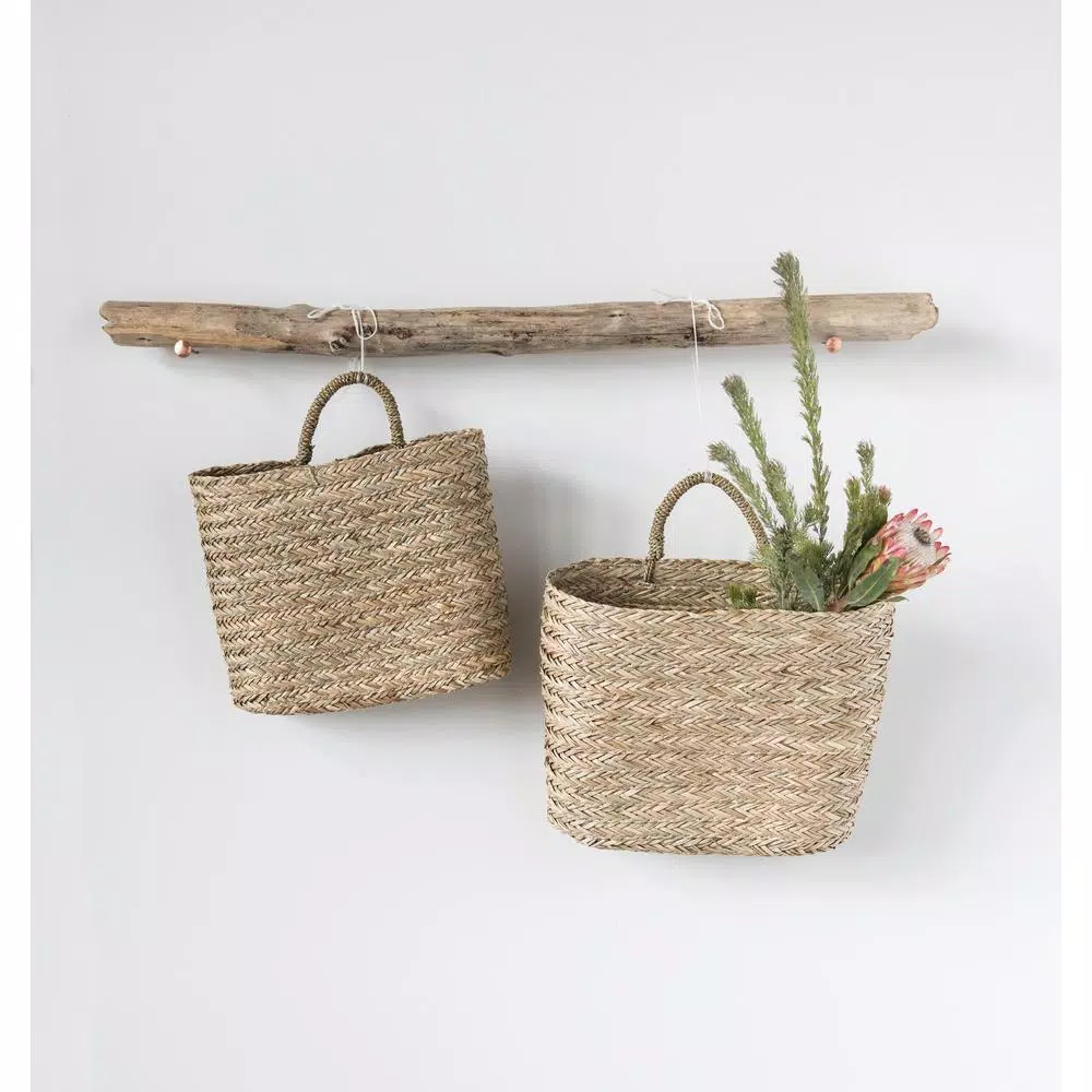 3R Studios Handwoven Seagrass Decorative Wall Baskets, Oval Wicker Storage Set of 2, Beige