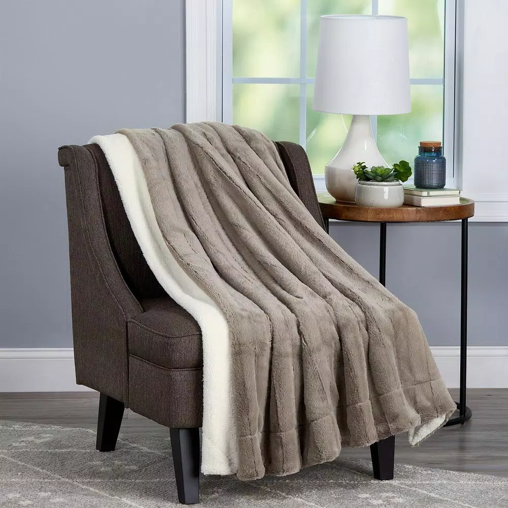 Lavish Home Oversized Faux Fur Jacquard & Sherpa Reversible Throw Blanket, Light Coffee