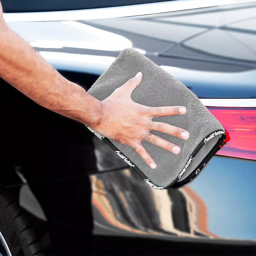 Barrett-Jackson Dust and Polish Towel Kit, 2-Pack