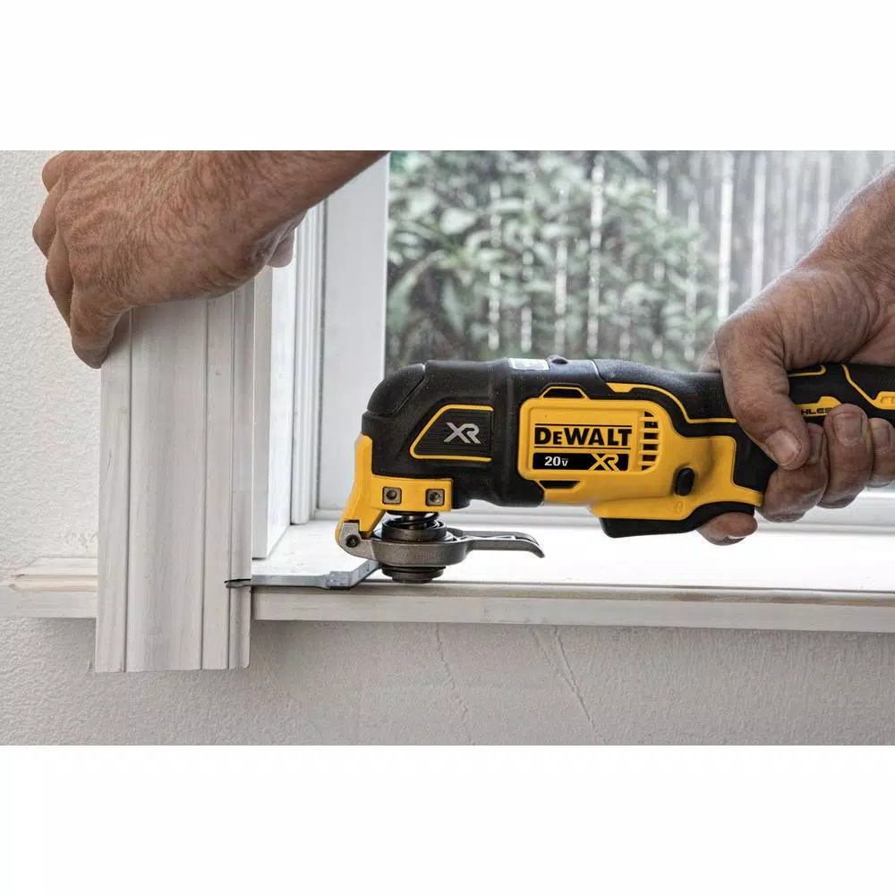 DEWALT 20V MAX XR Brushless 3-Speed Oscillating Multi-Tool & 5 in. Random Orbital Sander Kit