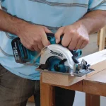 Makita 18V LXT Cordless 5-3/8 in. Circular Trim Saw (Tool-Only) thumbnail 3