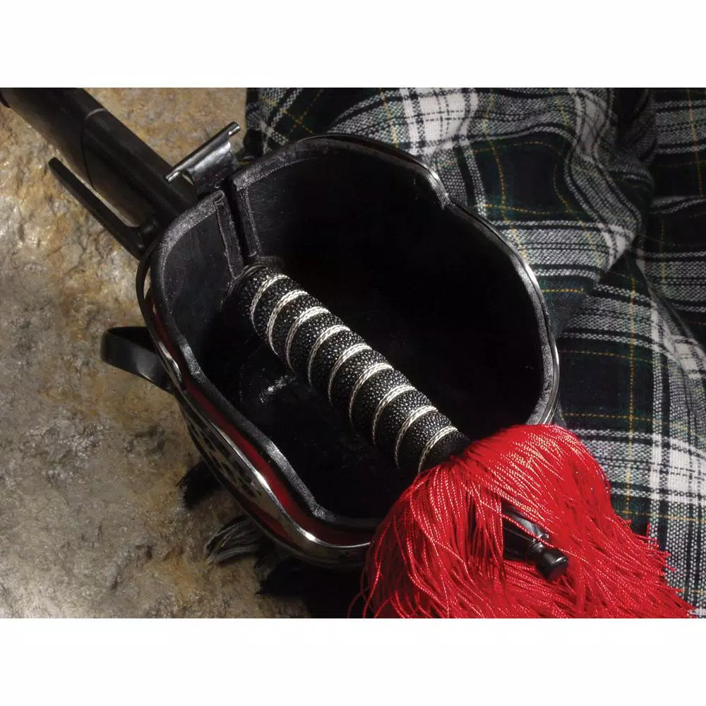 Cold Steel Scottish Broad Sword - 31.5 in. Hand-Forged Carbon Steel Reproduction