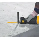 DEWALT DWE304 10-Amp Corded Variable Speed Reciprocating Saw thumbnail 4