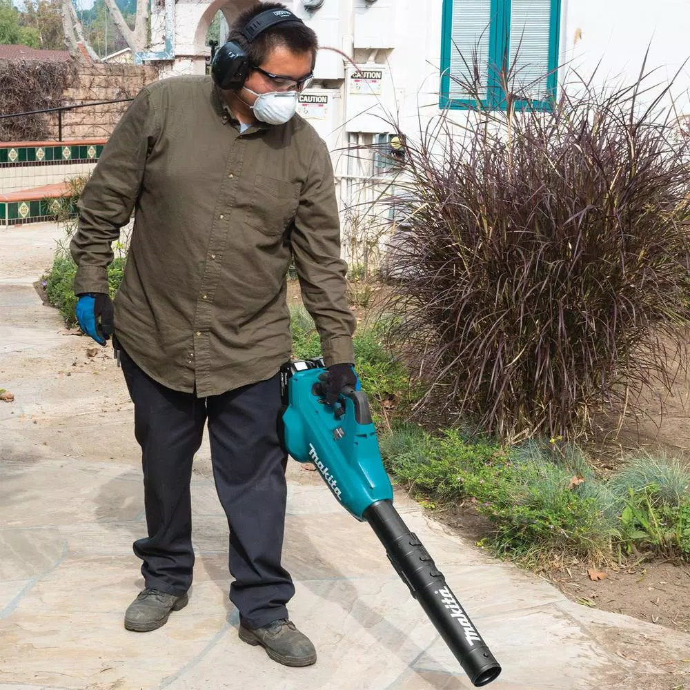 Makita 36V (18V x2) LXT Brushless Cordless Blower Kit with (2) 5.0Ah Batteries and Charger