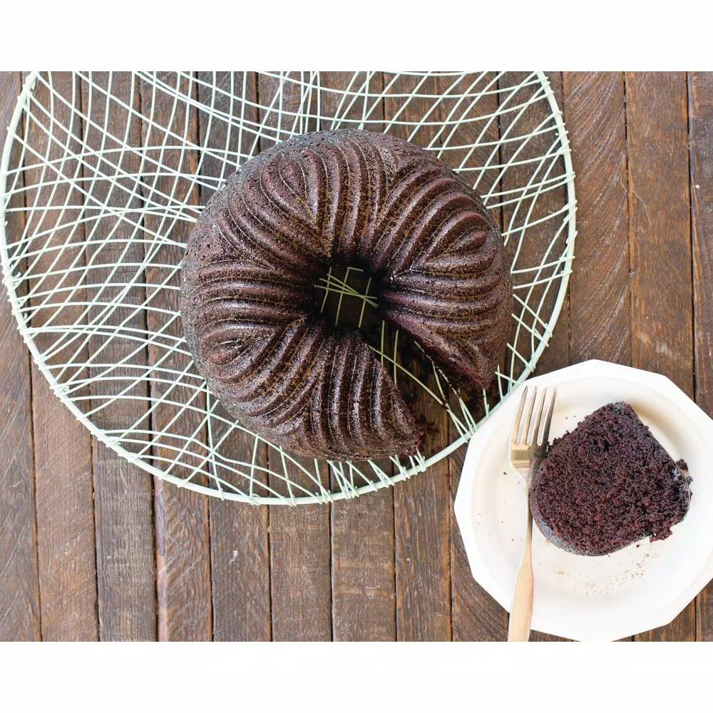 Nordic Ware Bavaria Fluted Bundt Cake Pan, 10-Cup Capacity, Nonstick Cast Aluminum