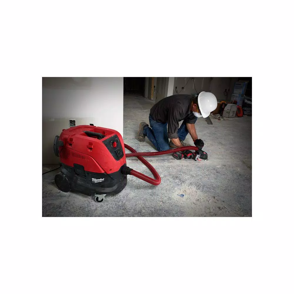 Milwaukee 8 Gal. Dust Extractor Vacuum with HEPA Filtration