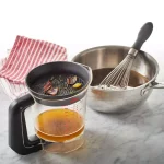 OXO Good Grips 4-Cup Fat Separator with Strainer and Non-Slip Handle thumbnail 7