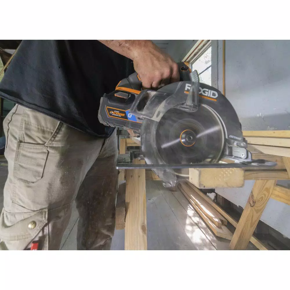RIDGID 18V OCTANE Brushless 7-1/4 in. Cordless Circular Saw, Tool Only