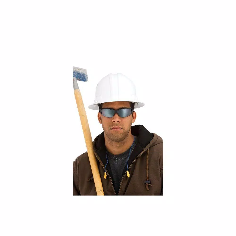 3M White Full Brim Non-Vented Hard Hat with Ratchet Adjustment, Case of 6