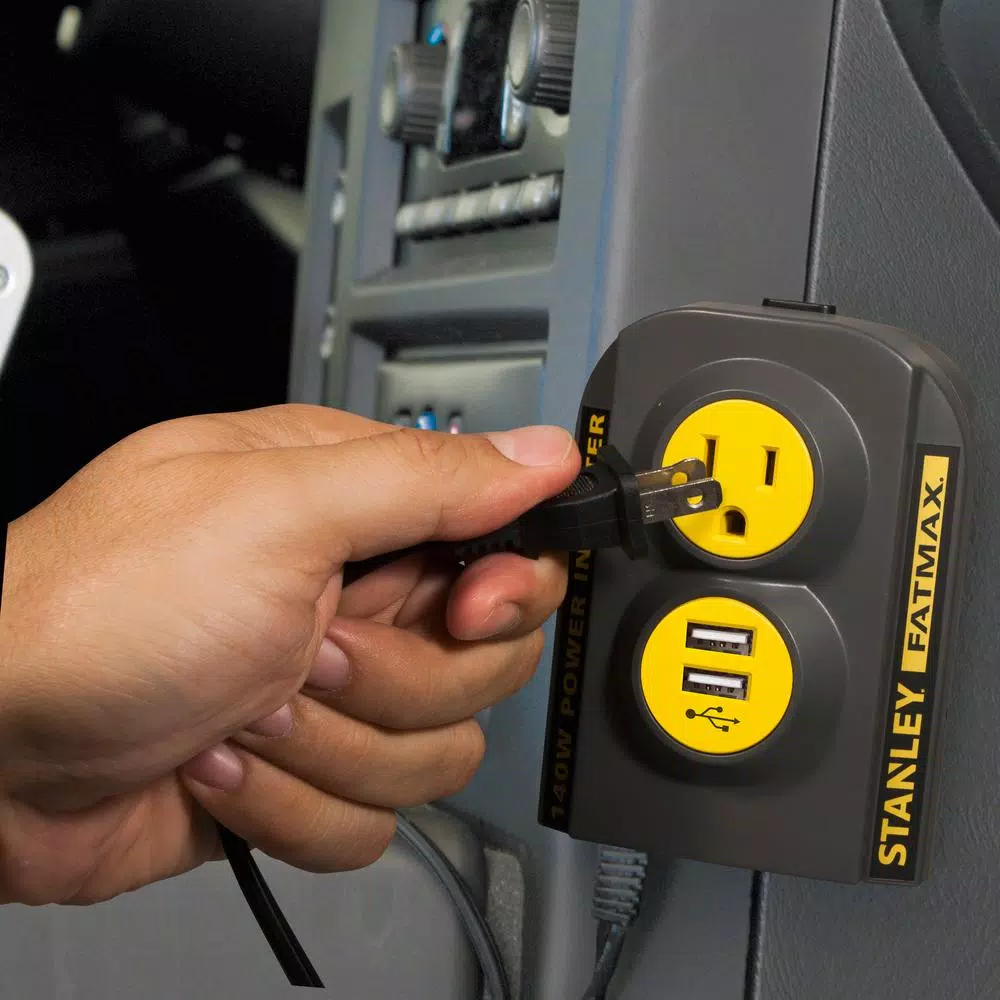 STANLEY FATMAX PCI140 140W Power Inverter: 12V DC to 120V AC Outlet with Dual USB Ports