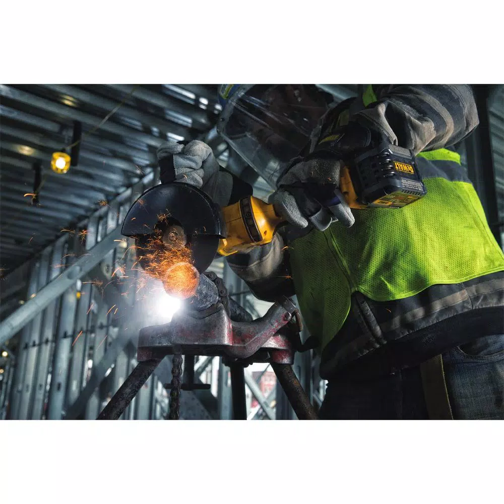 DEWALT 20V MAX XR 4-1/2 in. Brushless Cordless Angle Grinder Kit with (2) 5.0 Ah Batteries & Charger