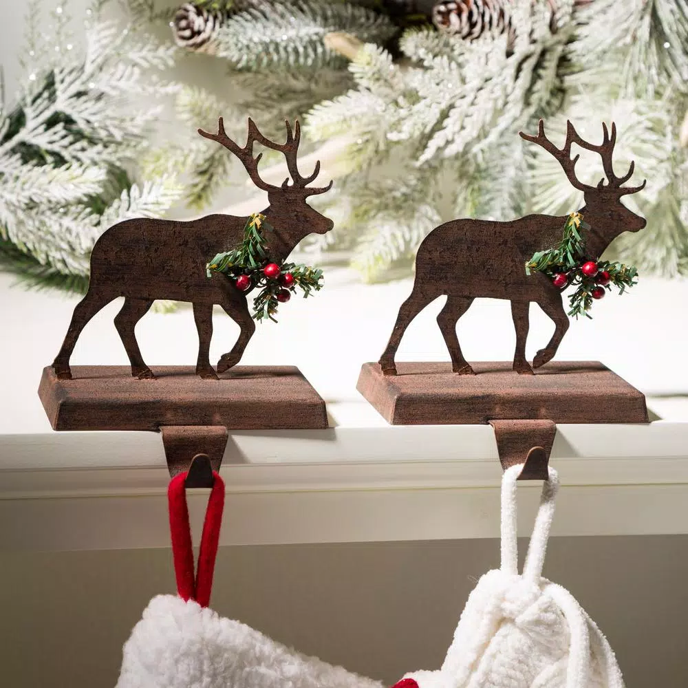 Glitzhome Wooden and Metal Reindeer Stocking Holder Set, 2-Pack Christmas Mantel Decor