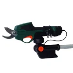 Scotts 7.2V Cordless Telescoping Pole Pruner with 2 Ah Battery and Charger thumbnail 2
