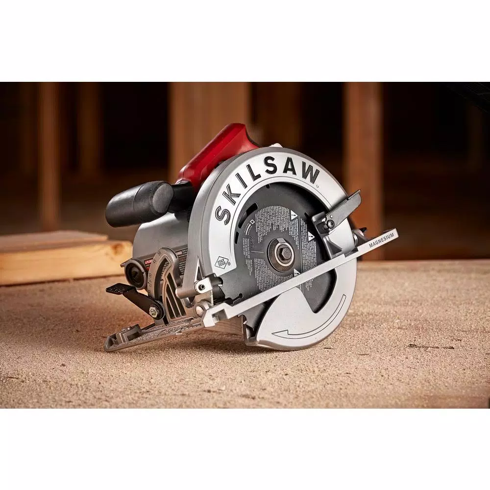 Skilsaw 7-1/4 in. Magnesium Left Blade Sidewinder Circular Saw, 15 Amp