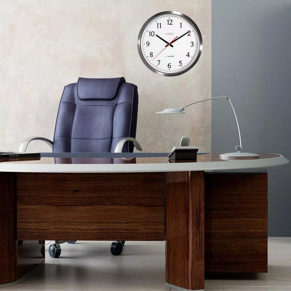 La Crosse Technology UltrAtomic 14 in. Round Atomic Analog Wall Clock - Silver Chrome Metal Frame