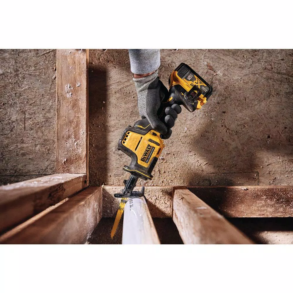DEWALT ATOMIC 20V MAX Cordless Brushless Compact Reciprocating Saw Kit with 5.0Ah Battery, Charger & Bag