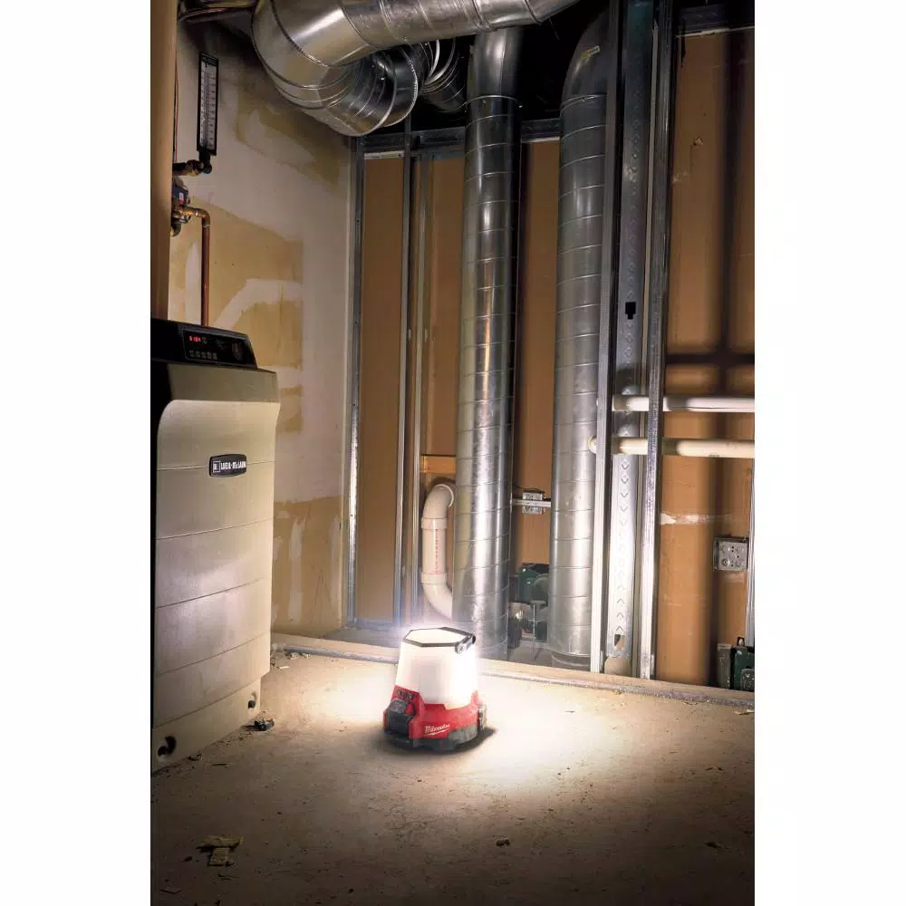 Milwaukee M18 RADIUS LED Compact Site Light, 4400 Lumens, Cordless (Tool-Only)
