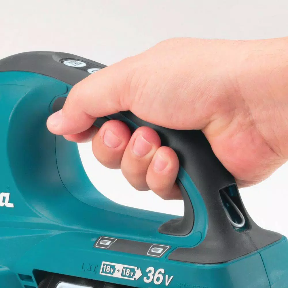 Makita 36V (18V x2) LXT Lithium-Ion Cordless Blower Kit with (2) 5.0Ah Batteries and Dual Port Charger