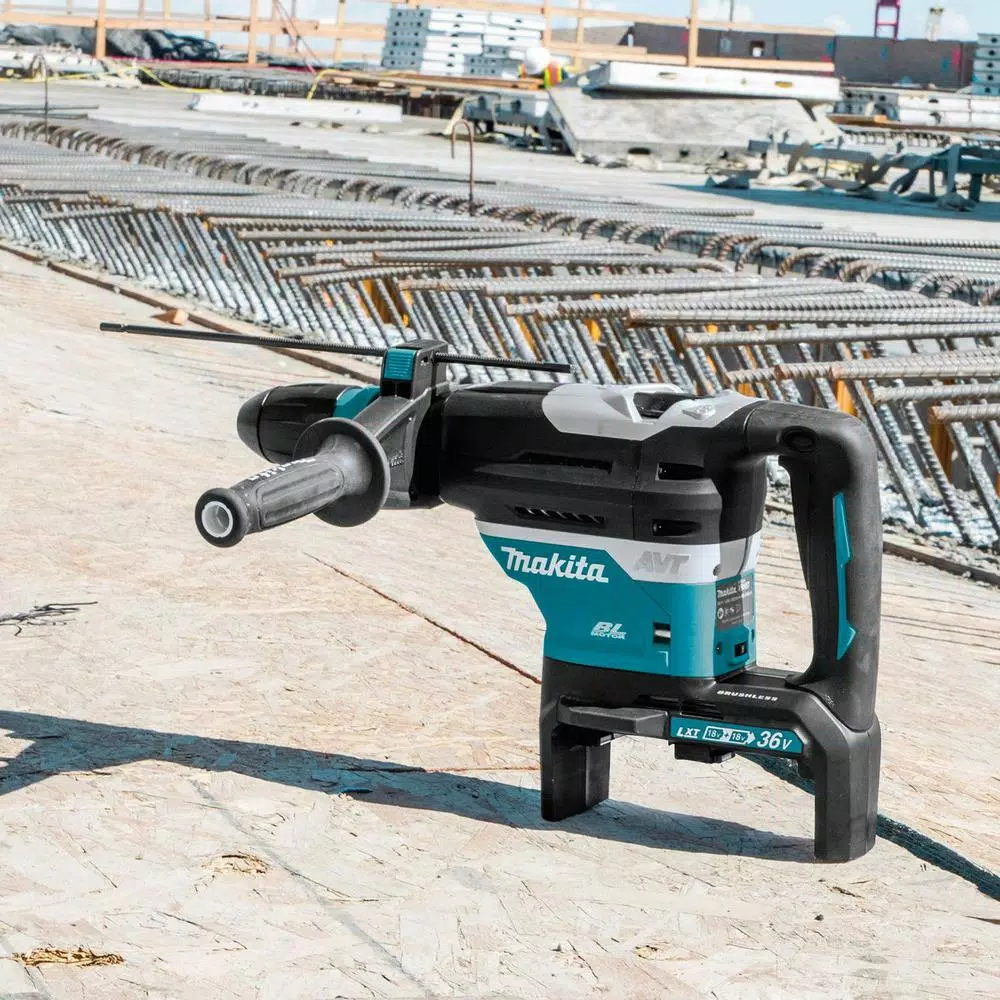 Makita XRH07ZKU 18V X2 LXT Brushless SDS-MAX Rotary Hammer with AWS (Tool Only)