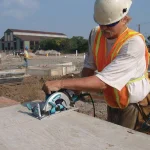 Makita 15 Amp 7-1/4 in. Corded Magnesium Hypoid Circular Saw with 24T Carbide Blade thumbnail 8