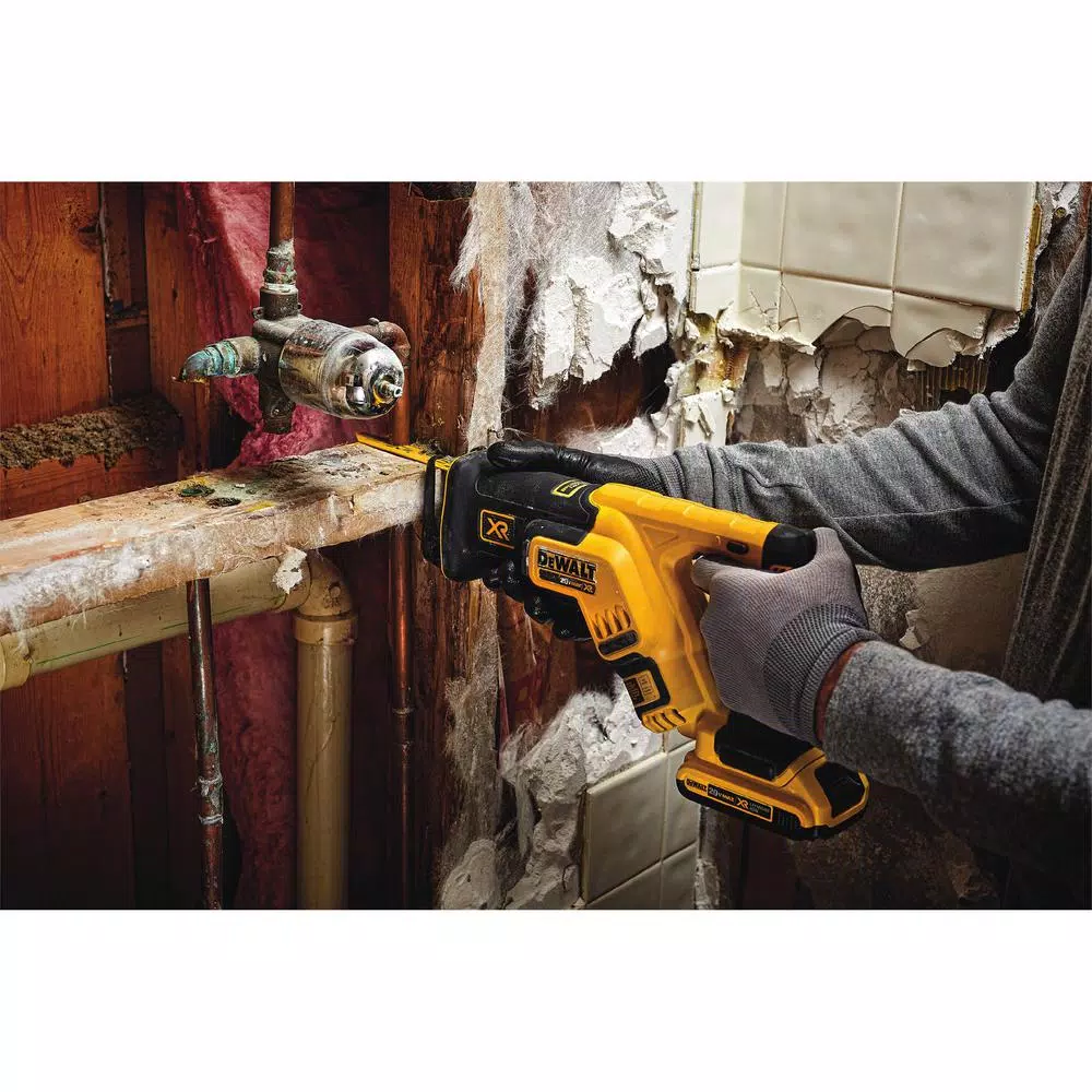 DEWALT 20V MAX XR Cordless Brushless Compact Reciprocating Saw Kit with (2) 5.0 Ah Batteries & Charger